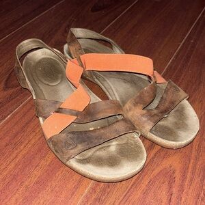 KEEN Women's Dauntless Strappy Sandal